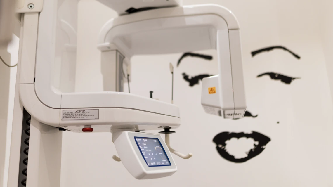 Caméra optique au cabinet d'orthodontie du Dr Sayagh à Menton